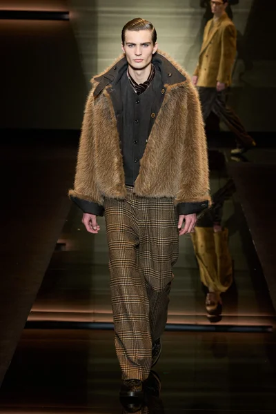Look 54